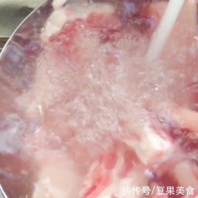 一吃就上瘾的双色萝卜羊排
