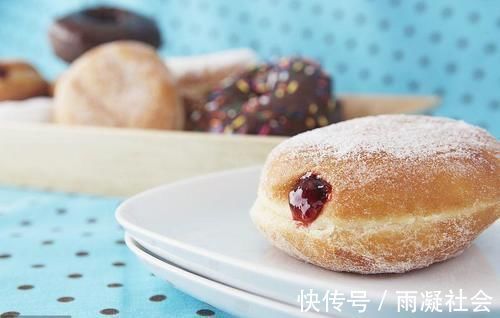 消化系统|糖尿病人到底该怎么吃?这4点建议,家里人应该得弄清楚