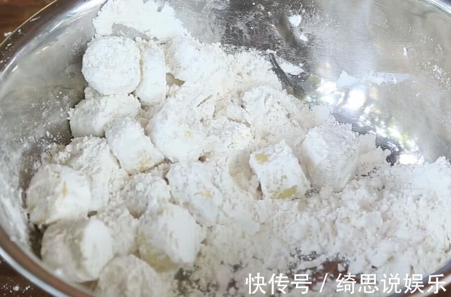 女子把“香蕉”做成以下小吃，带去公司，同事尝后马上预定10斤