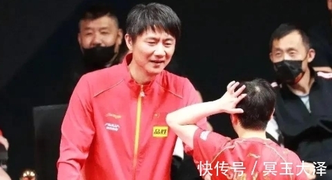 刘诗雯|是什么积怨,曾让孙颖莎写下隔阂障碍四个字,是任性的黄海诚吗?