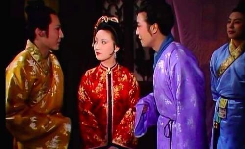 贾蔷$最像黛玉的姑娘,提前从《红楼梦》中消失,还带走了一位贾家少爷