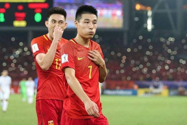 凌晨|凌晨1点!中国足球传来坏消息,武磊压力很大,李霄鹏这回麻烦了