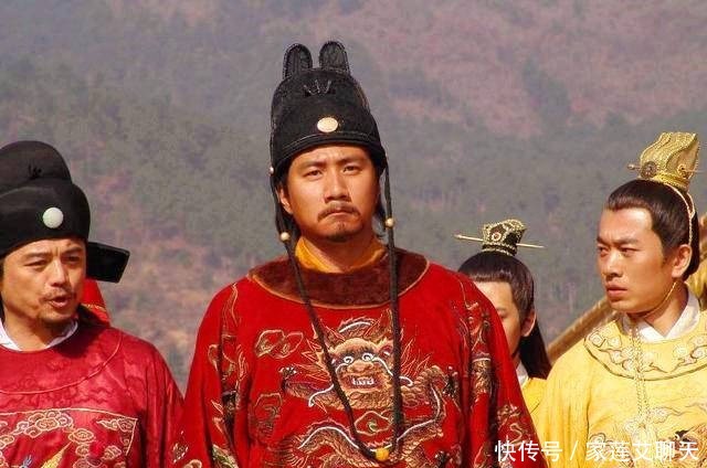 装疯卖傻|朱元璋称帝有3兄弟投奔,老大老二成名将,为何老三要装疯卖傻?