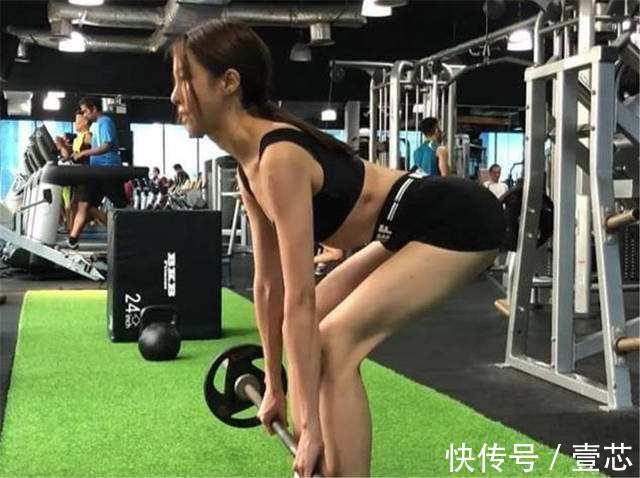 嫩模|95年日本嫩模,身高172体重60kg,身材“凹凸有致”,酷爱硬拉!