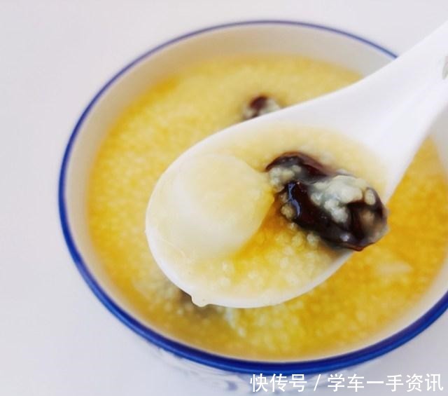 红枣山药小米粥，补气补血，营养丰富