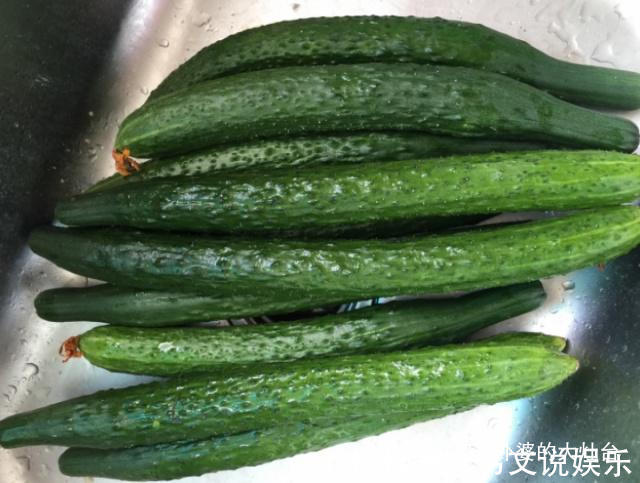 外婆用了半辈子的腌黄瓜秘方,只需简单3步,口感清脆,好吃下饭
