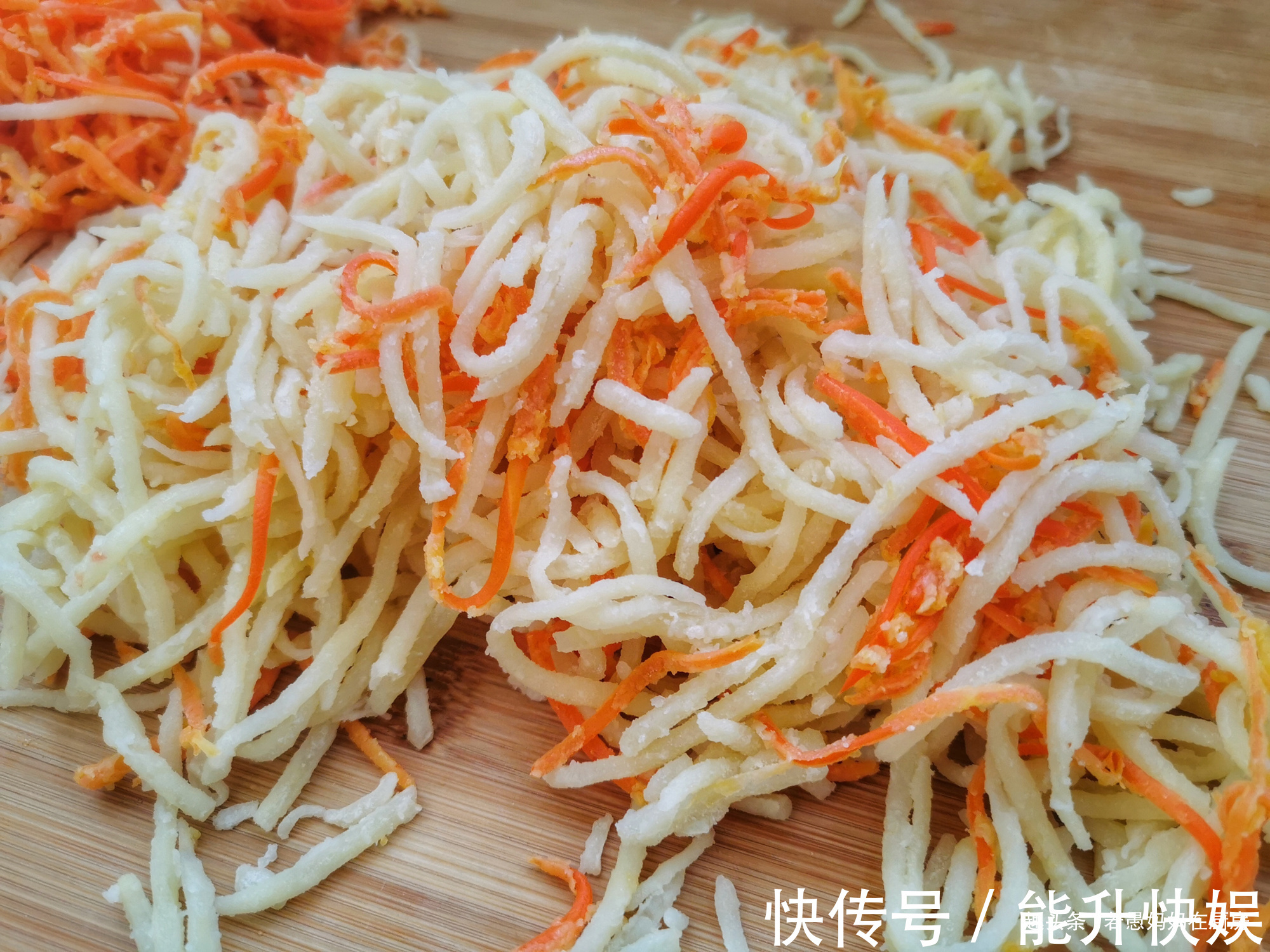 土豆丝|蒸菜好吃又秘诀，记住5点，不粘不坨不油腻，好吃不上火