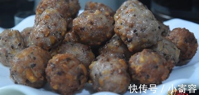水淀粉|猪肉丸子最好吃的做法,简单美味又下饭,看看你喜欢吃不?