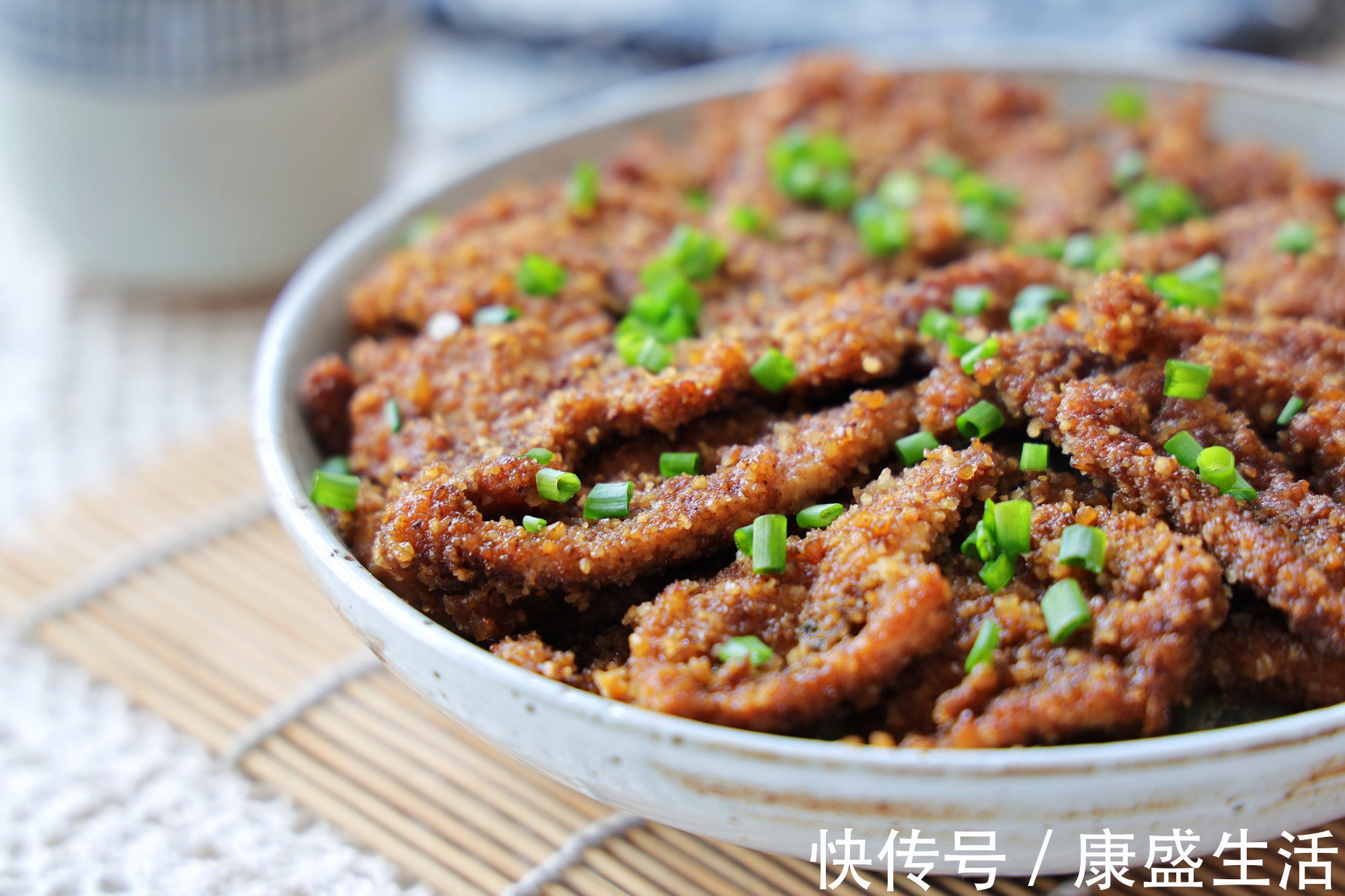 蛋清|鸡胸肉还可以这样吃，不用一滴油，上锅蒸一蒸健康美味两不误