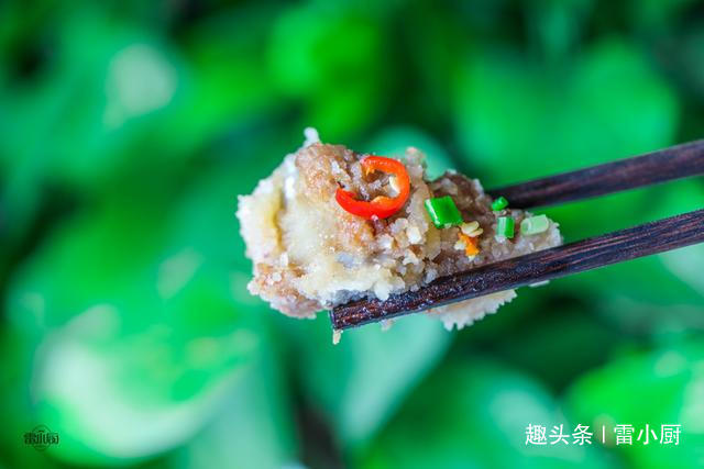 粉蒸排骨好吃有诀窍，详细的做法和技巧告诉你，香气扑鼻入口软糯