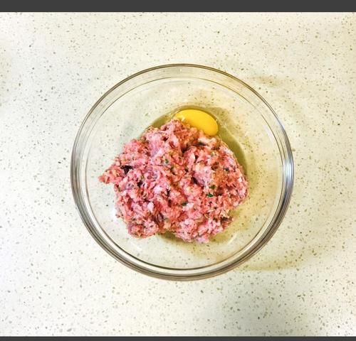 猪肉白菜饺子馅怎么调才好吃？