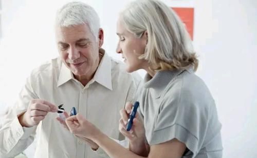 头晕头疼|经常头晕头疼，身体晃动，走路不稳是什么原因？提醒：有4种可能