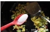 炒饭|适合小朋友和妈妈的营养炒饭,它很补钙,比牛奶还好