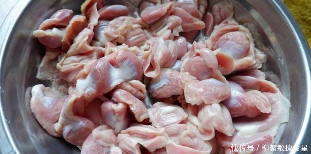 卫生|鸡胗这样做干净卫生又美味,一次一盘都吃不够