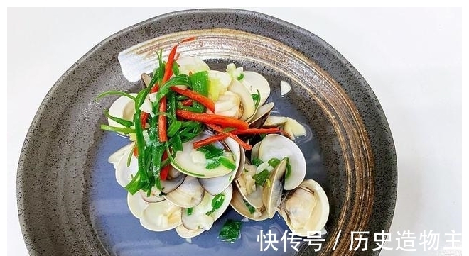 干烧蛤蜊|立秋了，蛤蜊学会这样做，鲜美又营养，我天天做，每次上桌都吃光