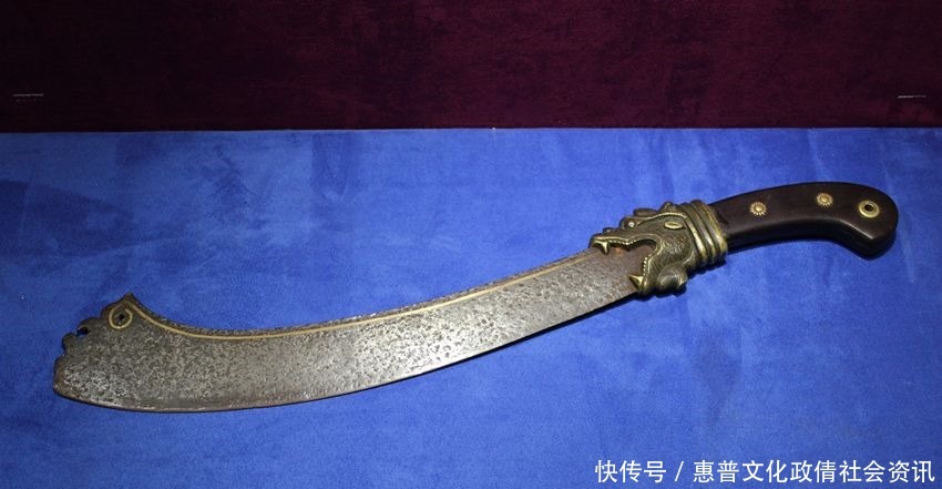 金朝|一件高9.5厘米的“玉俑”,却揭开金国灭亡之谜,原因就在刀柄上