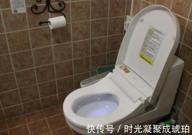 垃圾桶|马桶里可以“扔纸”?很多人不懂,保洁阿姨无奈道出大实话
