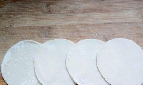 懒人葱油饼做法,不用和面,加上油酥和葱花,金黄香酥脆,省事