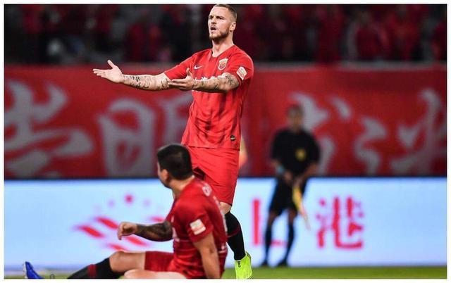 广州队|恭喜莱科!上港深夜做出英明决定,山东鲁能广州队这回麻烦了