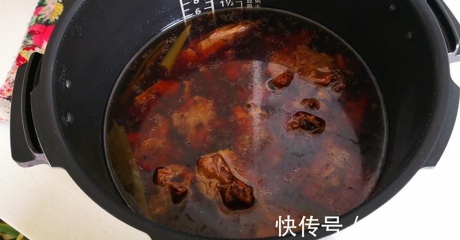 天冷了,吃牛肉面不如吃此面,营养足味道香,上桌汁都不剩,真香