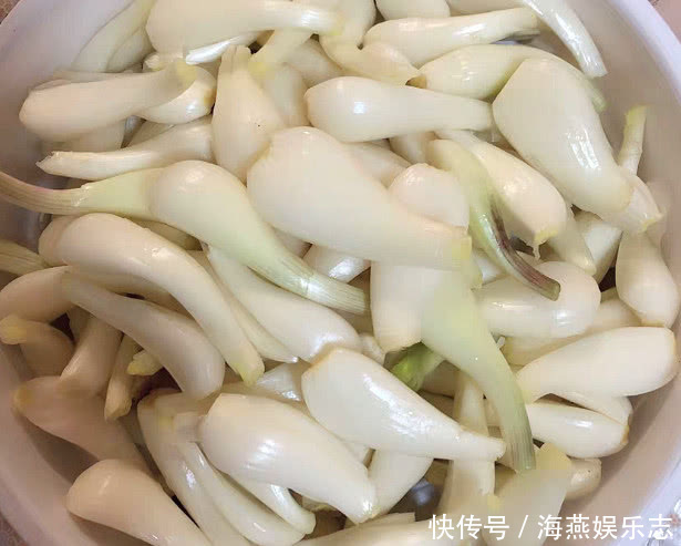 小腹|倘若“小腹鼓鼓”,女性万不可错过此菜,平小腹灭杀口臭便秘