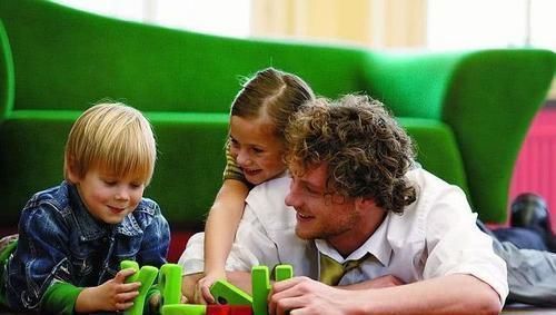 宝妈|宝宝最喜欢的人竟然不是宝妈？这四种人才是他最喜欢的，有你没？