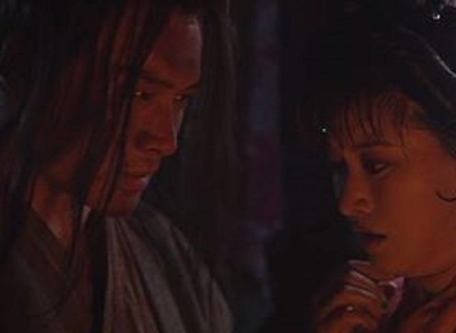 丫鬟|血溅鸳鸯楼时,为何武松连端茶送水的丫鬟也不放过?原因很简单