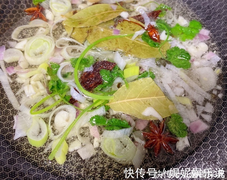 饺子|拌饺子馅，加生油还是加熟油？加“这油”，香味翻倍，饺子更好吃