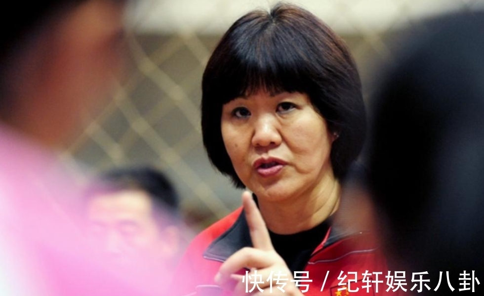 排球|女排天才毁约赴美深造,郎平镜头前哽咽声明,宣布她被永久除名