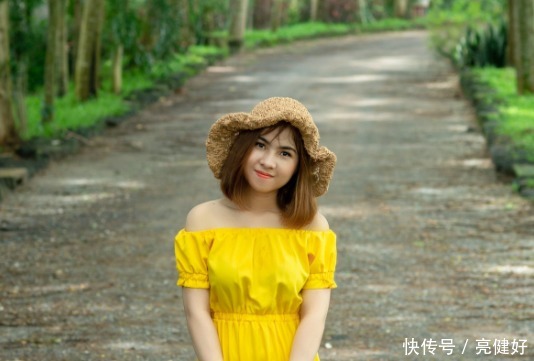 教你4个小妙招,轻松解决头发爱出油问题