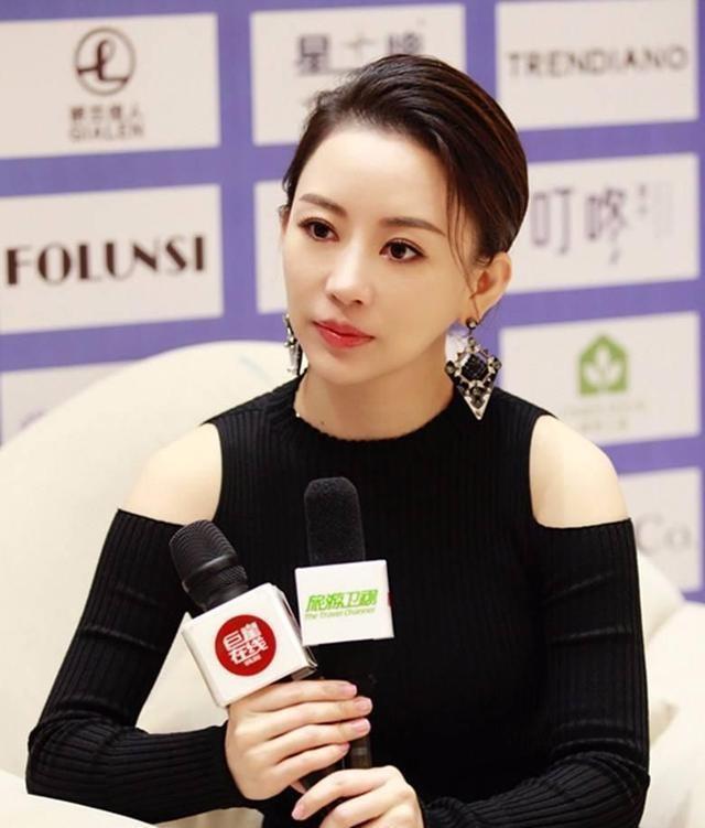 体坛|体坛第一富婆,身价过亿身材傲人,38岁仍单身
