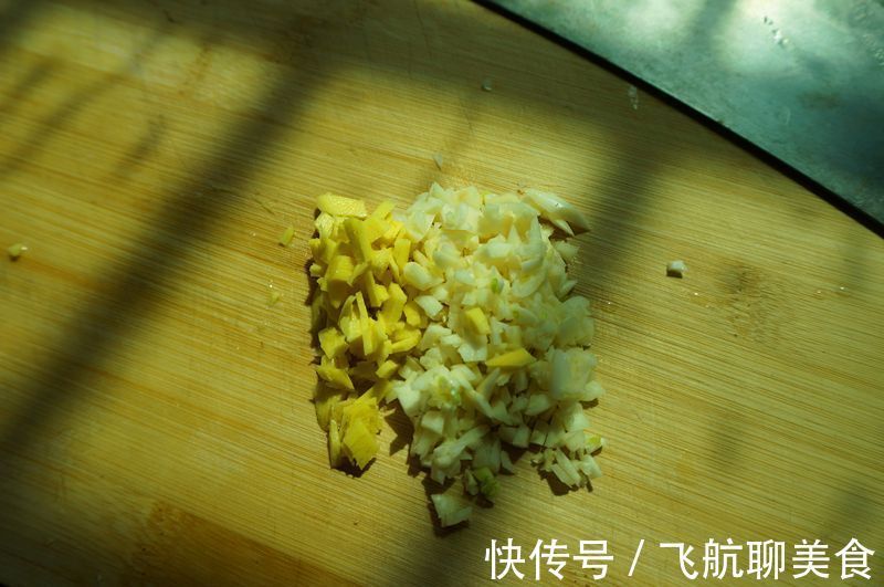 入味|排骨这么做味道完全不同，香辣入味，隔壁家的小孩儿都馋哭了