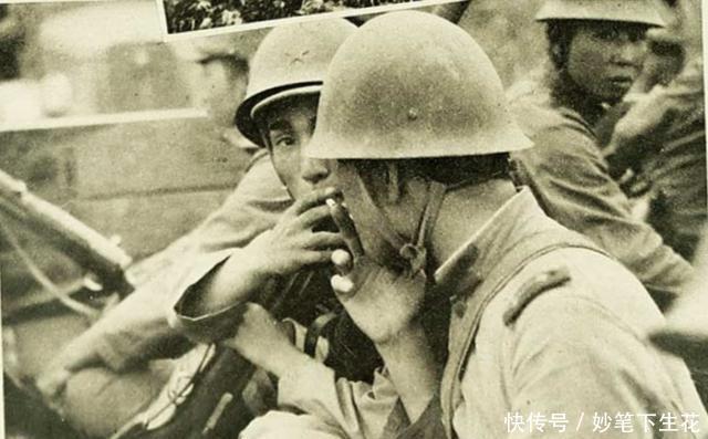 扔进|日寇大屠杀, 将百余名群众锁在屋中焚烧, 只有他杀死哨兵带十几人逃出!