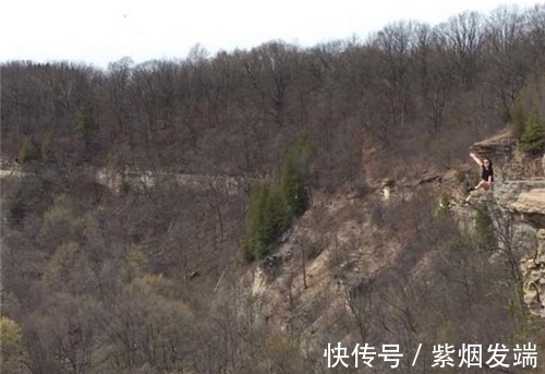 诡异|女子睡觉前在旅馆自拍:竟拍下诡异一幕