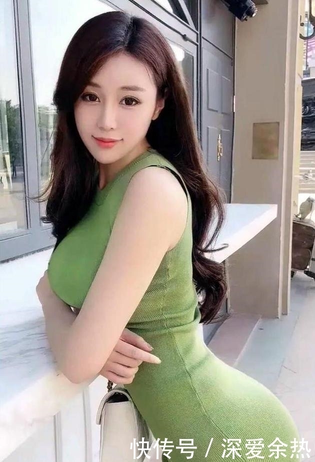 拥有如此劲爆身材的美女，很少见，图2最性感！