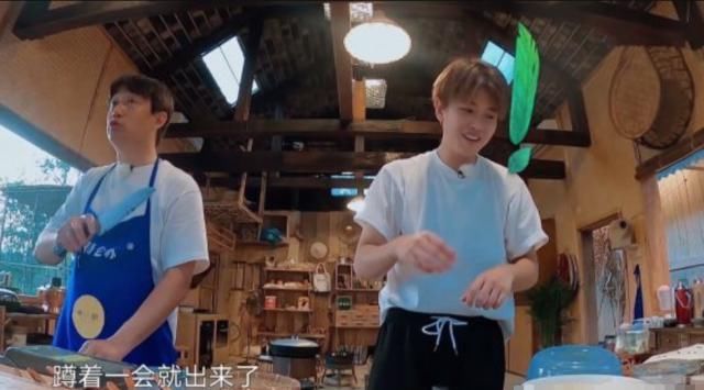 谭松韵岔气肚子难受,谁注意黄磊出的什么“好主意”找个地方撅着去