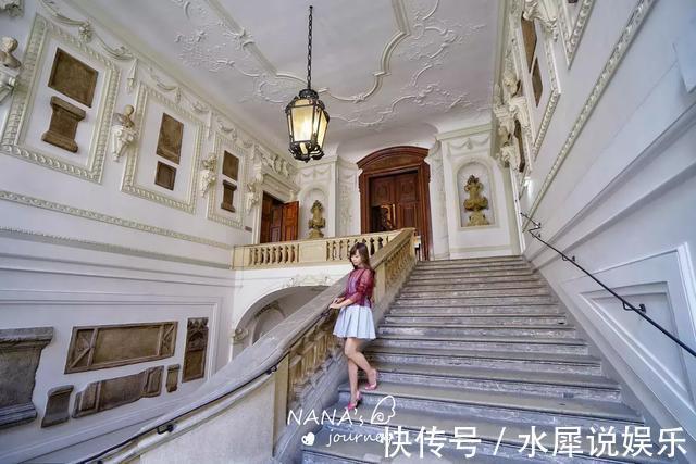 国家图书馆|欧洲曾经的皇家图书馆,如今巴洛克艺术殿堂,游客美的无心看书