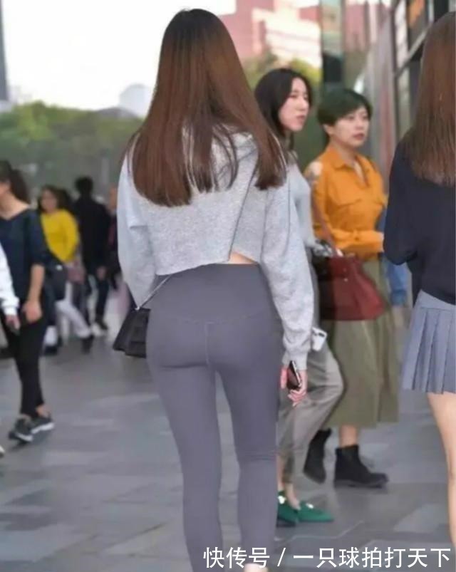 造型 瑜伽裤才是穿搭主角,让造型显得低调耐看,显得大气!