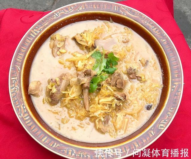 苕皮|八道以酸菜为主的菜品,不管是聚会还是家宴都是很好的选择