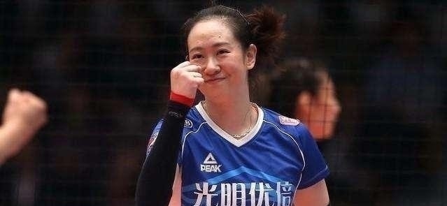 方颖超|女排名将米杨退役当教练,嫁男排2米帅哥方颖超当后妈超级幸福