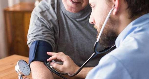 血压升高|高血压别担心,日常牢记:7个“动作”,轻松稳定血压不飙升