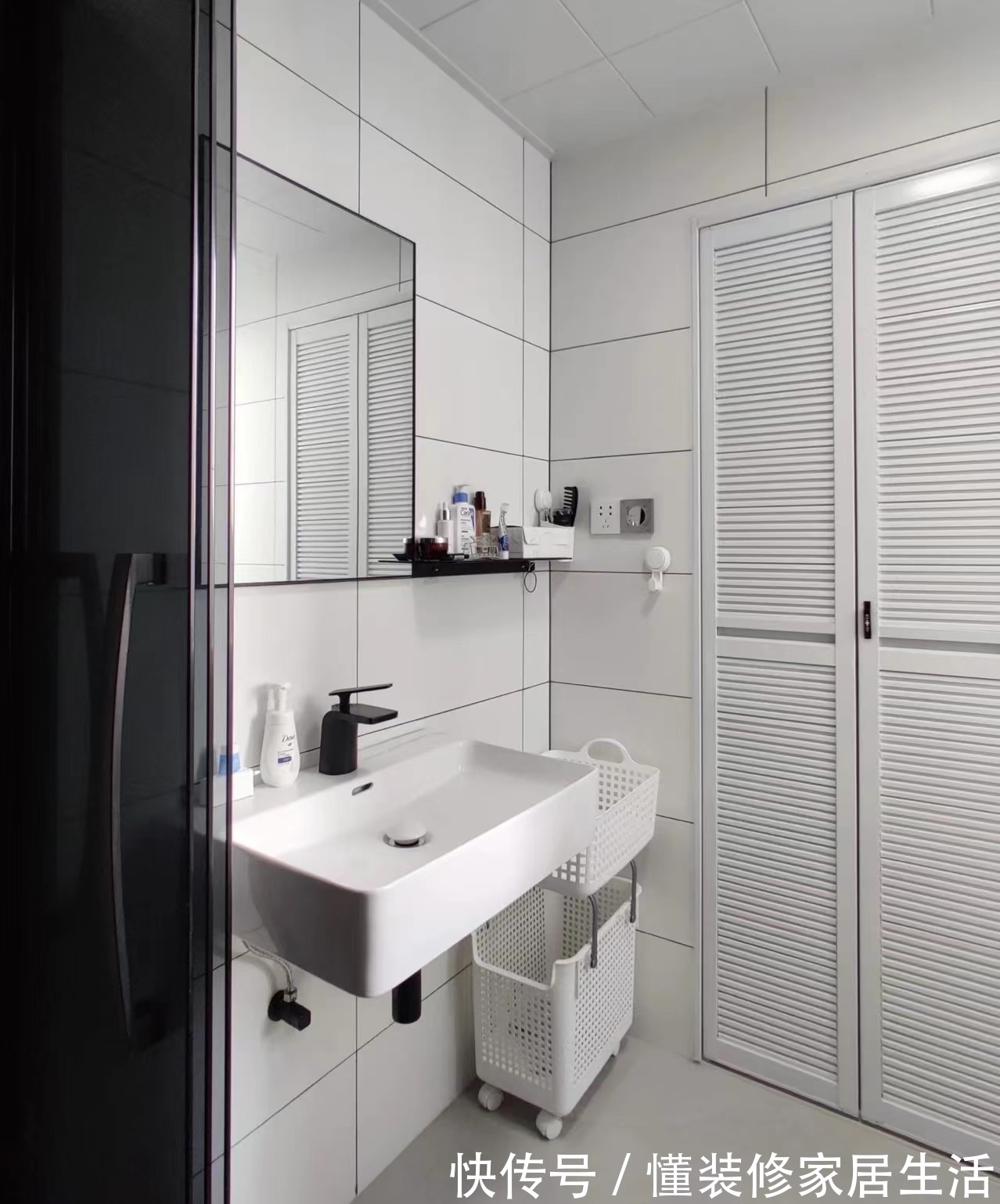 墙面|110㎡简约风,花费10W做橱柜,全屋“空无一物”,太舒适了