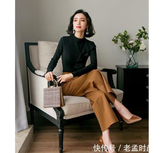 不要再穿没有特色的裙子,今年流行穿减龄显瘦的套装,好看又洋气