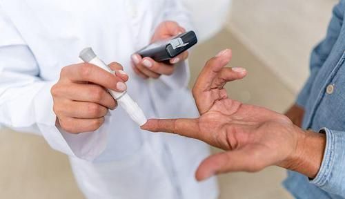 胰岛素|别嫌它苦，它可是糖尿病“救星”，经常吃一点，降低血糖不再高