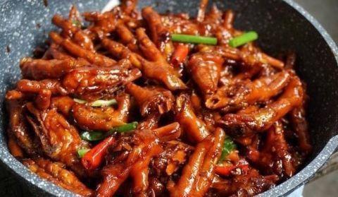 口感独特的几道下饭菜,色泽诱人,鲜香入味,家人吃得很开心