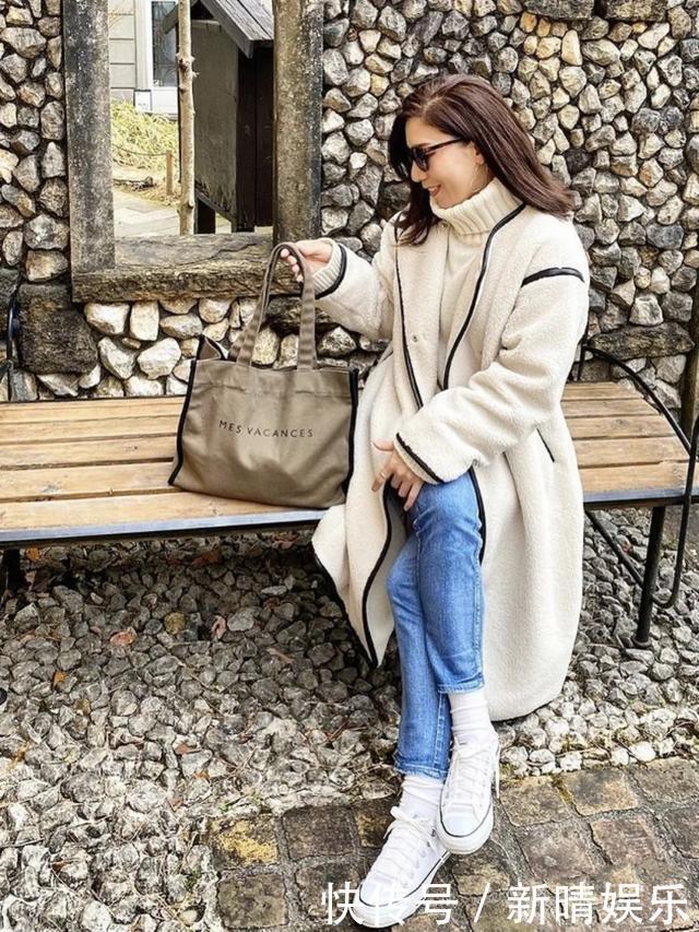 看似普通的高领毛衣别乱搭,日本博主们太会穿,优雅又气质
