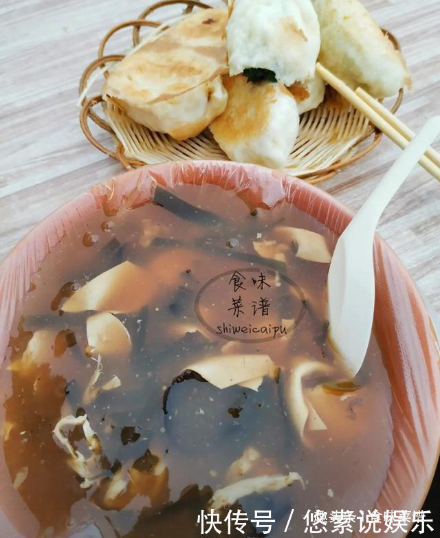 街边卖早餐的,都在碗上套个塑料袋,盛的都是滚烫热饭,有毒吗