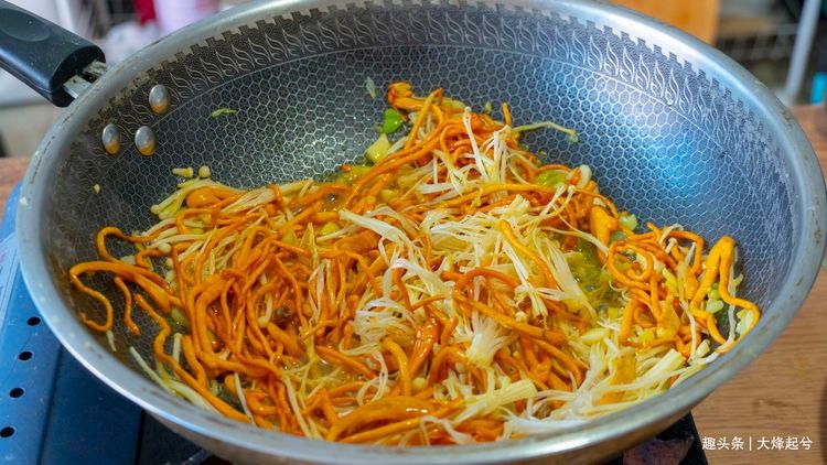 降温了,6道好吃的火锅炖菜,一家人围着一锅,越吃越暖和