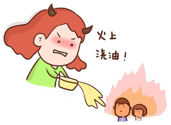 张强|孩子被爸爸训哭时,妈妈两种态度,决定孩子不同人生