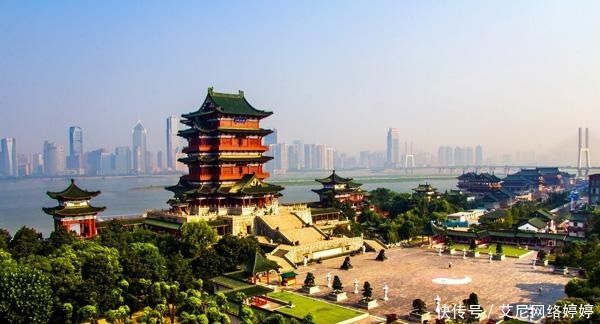 滕王阁|很遗憾,你可能花钱看了个“假古迹”!